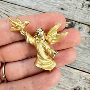 Vintage Jewelry Gold Tone Angel With Dove Pin Angel brooch religious brooch